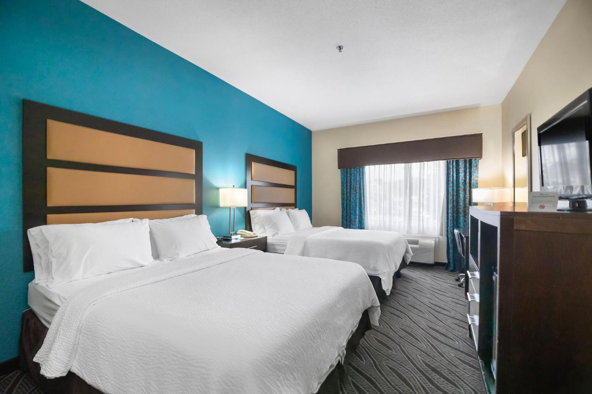 Holiday Inn Express - Ludlow - Chicopee Area By Ihg Bagian luar foto