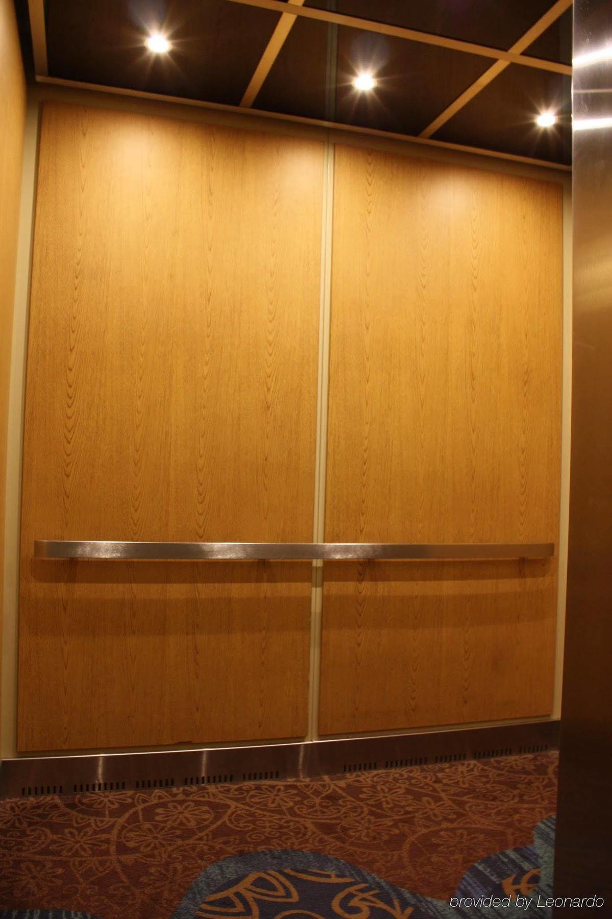 Holiday Inn Express - Ludlow - Chicopee Area By Ihg Bagian luar foto